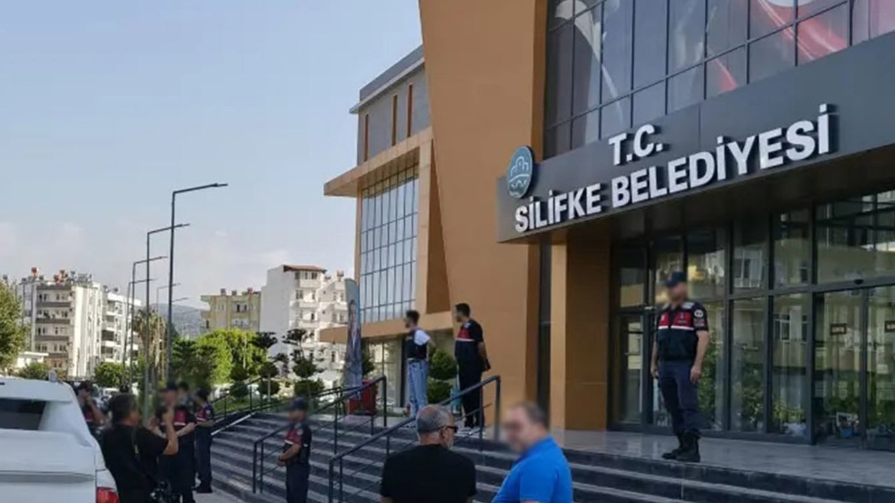 CHP'li Silifke Belediyesine ikinci operasyon: Tutuklu sayısı 14'e yükseldi
