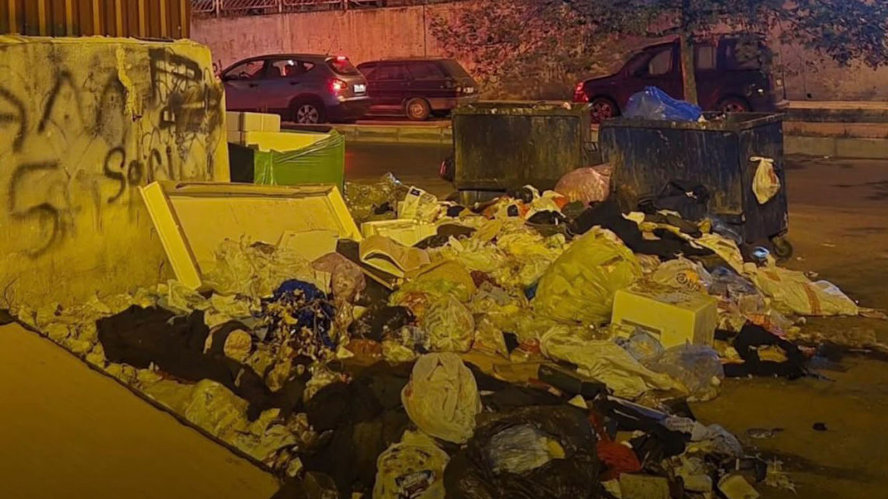 Buca’da çöp kokusu tepkisi: Mahalle sakinleri temizlik istiyor