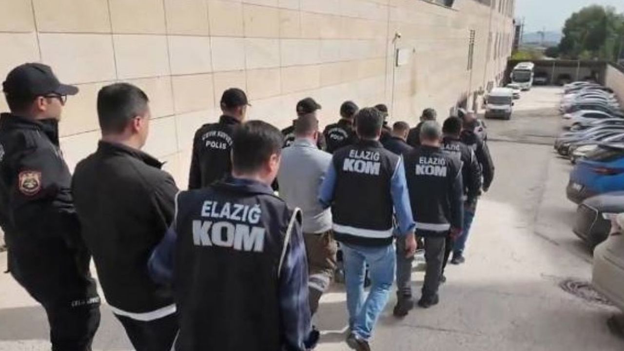 Elazığ'da tefecilik operasyonunda 4 şüpheli tutuklandı