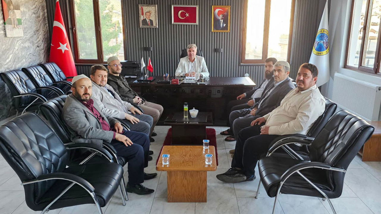 Kayapınar Belediye Başkanı Özhan, din görevlileriyle bir araya geldi