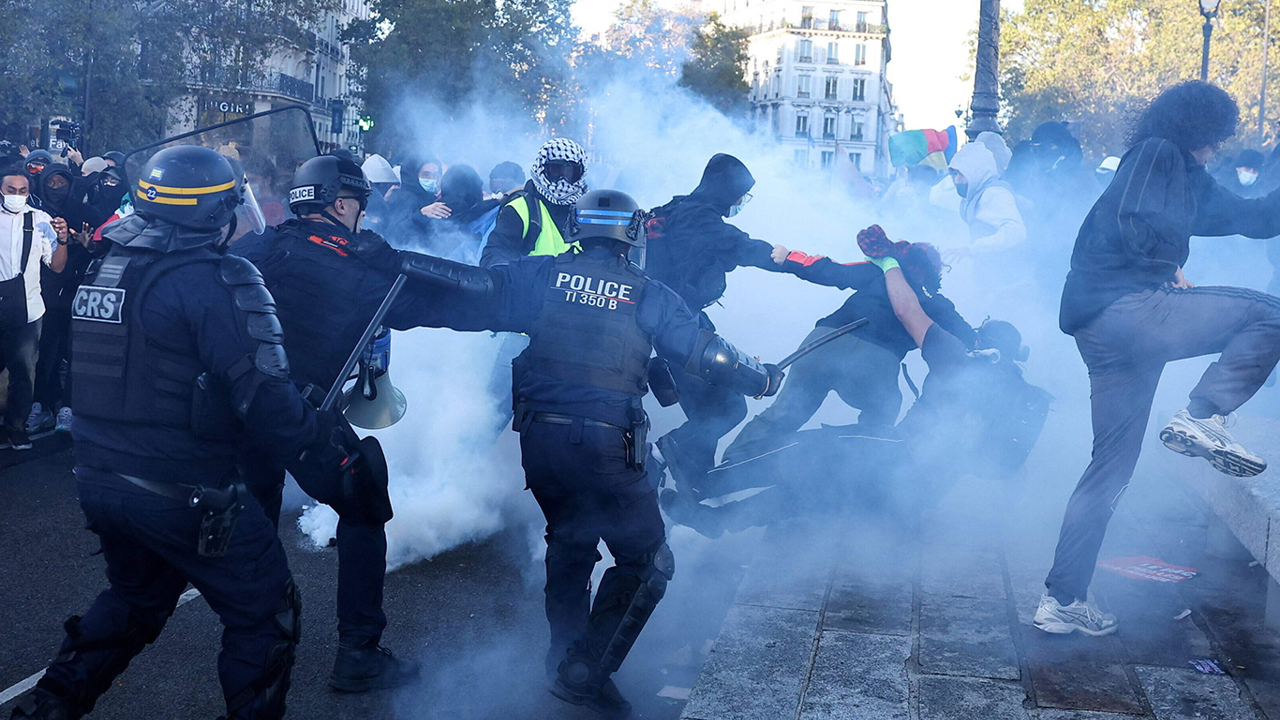 Fransa'da protestolar büyüyor. Öğrencilere yönelik polis müdahalesine soruşturma