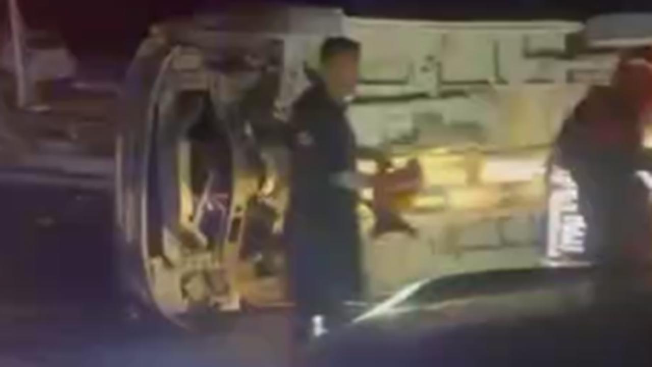 Malatya'da minibüs ile otomobil çarpıştı: 5 yaralı