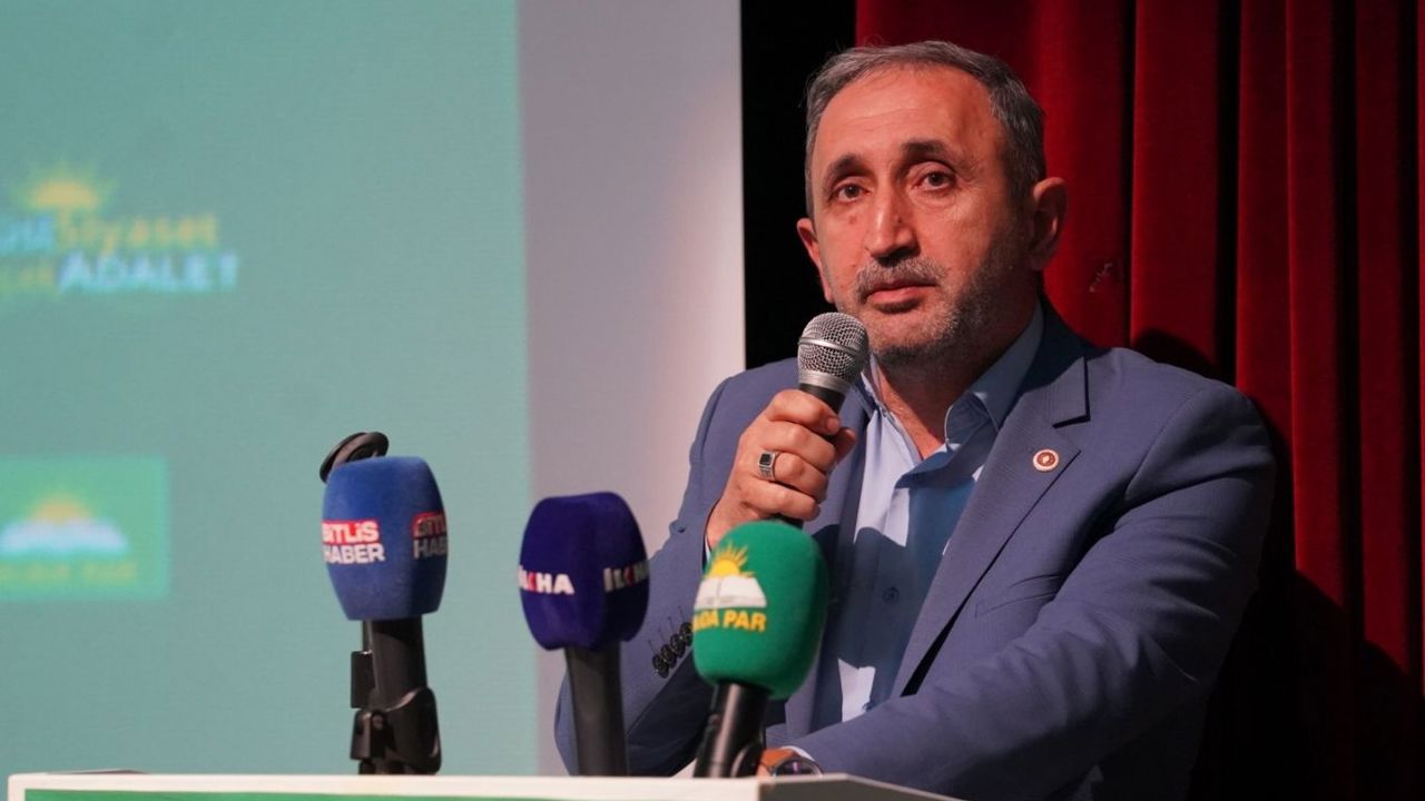 HÜDA PAR Milletvekili Demir: Zenginler fabrika kurmak yerine parasını faize yatırıyor