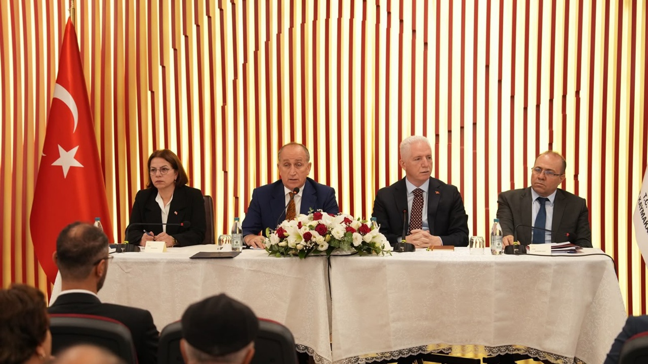 Maltepe'de çöken ve boşaltılan bina sakinleri için 9 milyon liralık acil destek