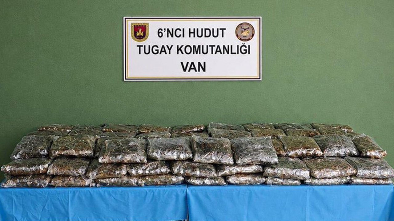 Van hudut hattında 59 kilo 734 gram uyuşturucu ele geçirildi