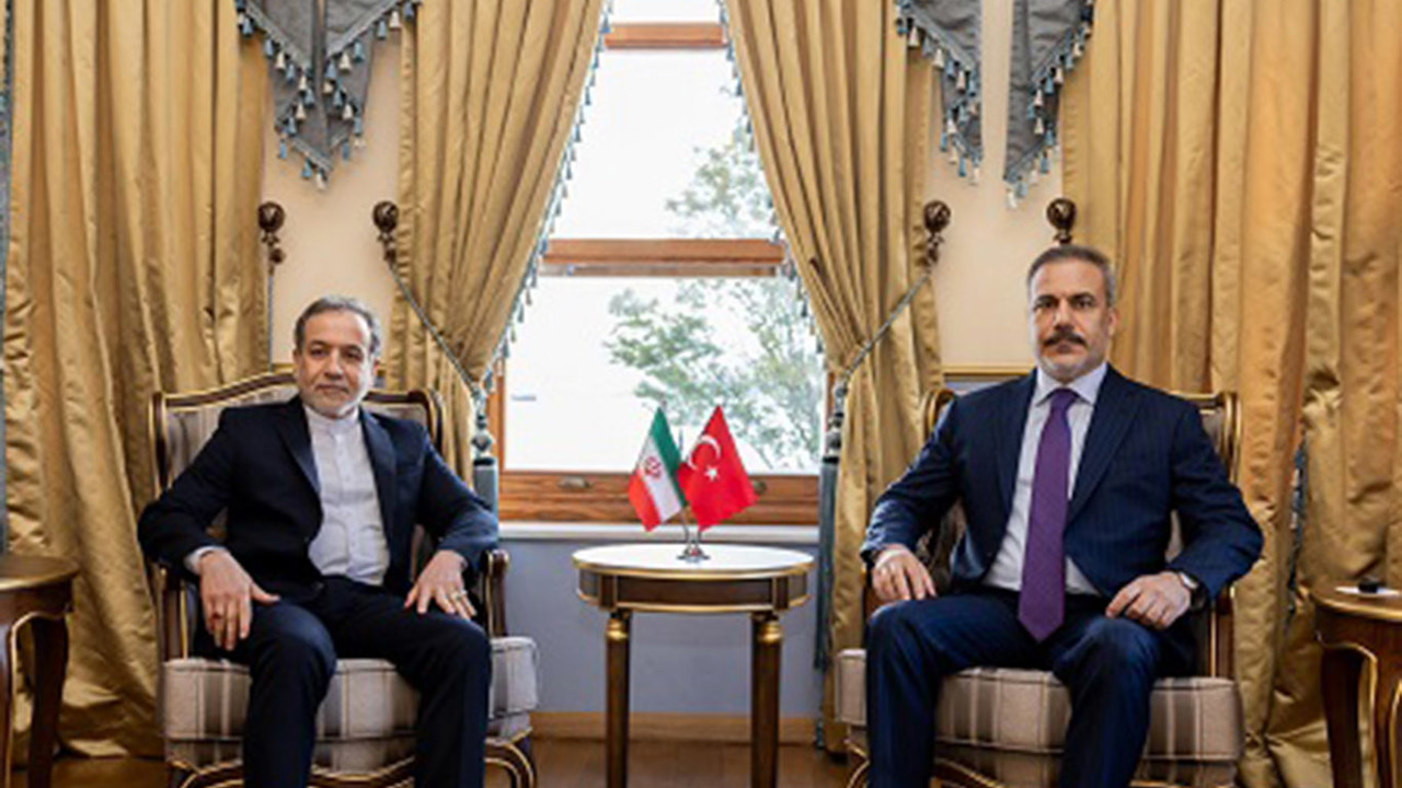 Dışişleri Bakanı Fidan, İranlı mevkidaşı Arakçi ile görüştü
