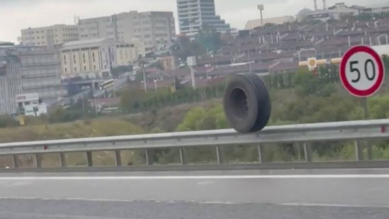 Kuzey Marmara Otoyolu'nda tırdan kopan lastik tehlike saçtı