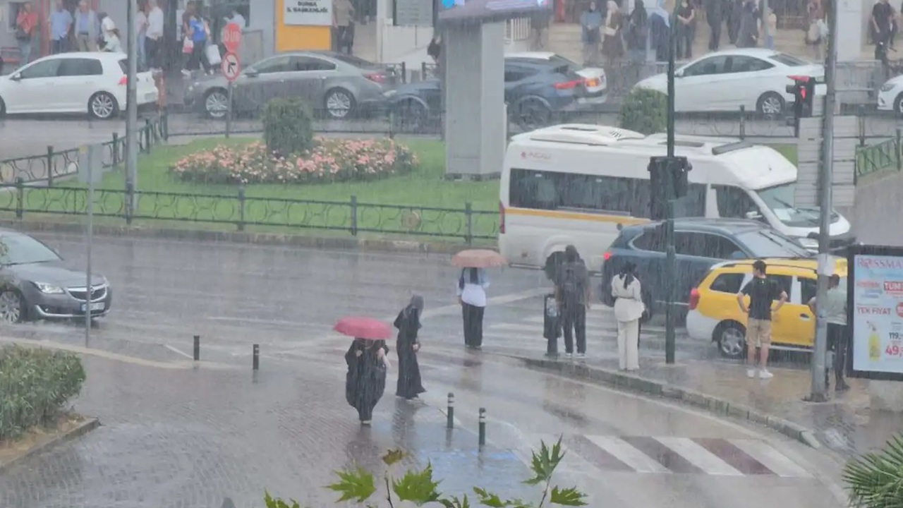 Meteoroloji 18 ili uyardı: 3 ilde turuncu kodlu alarm