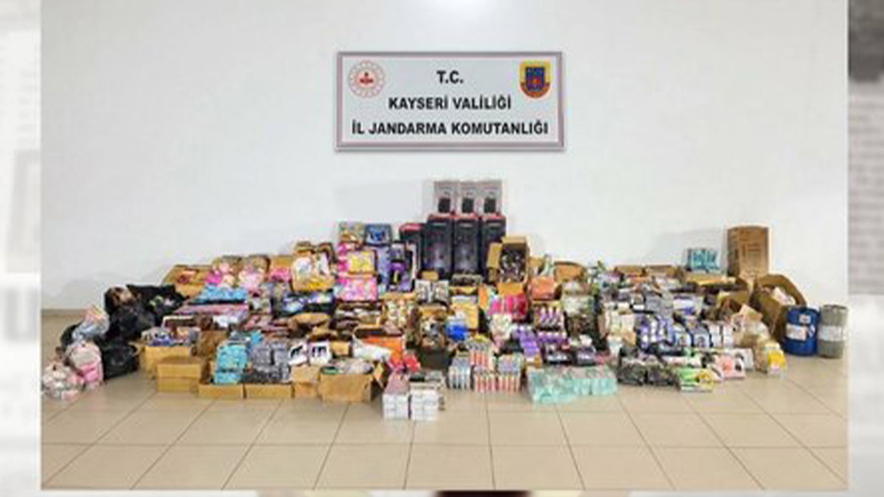 Kayseri’de 14 bin 374 adet gümrük kaçağı ürün ele geçirildi