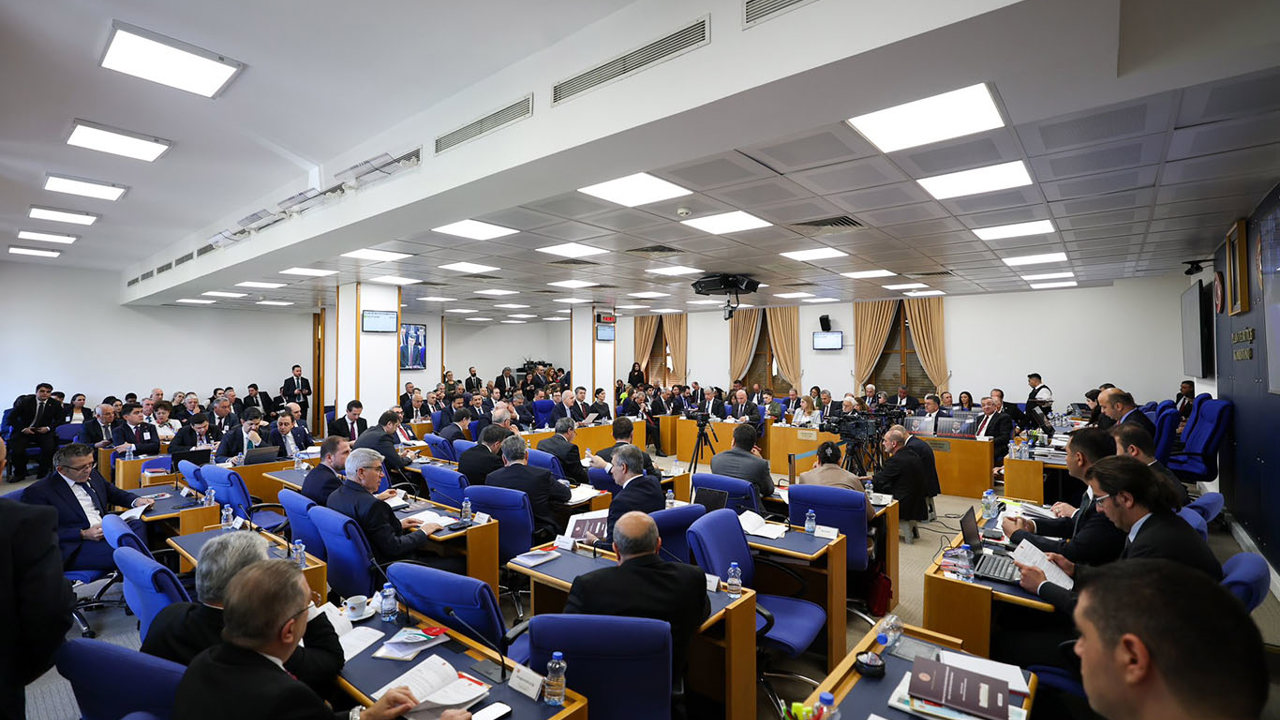 Fon tasfiyesinde 1 milyon liraya kadar ara ödeme düzenlemesi komisyondan geçti