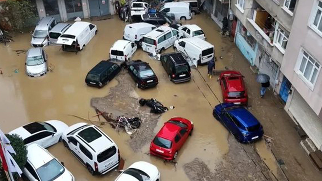 İstanbul’da selde can kaybı 4’e yükseldi: 3 kişi aranıyor