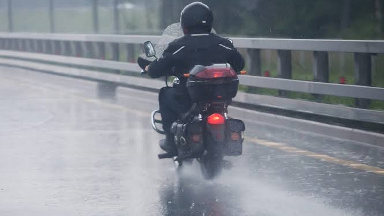 Kocaeli'de motosiklet ve motokuryelerin trafiğe çıkışı yasaklandı