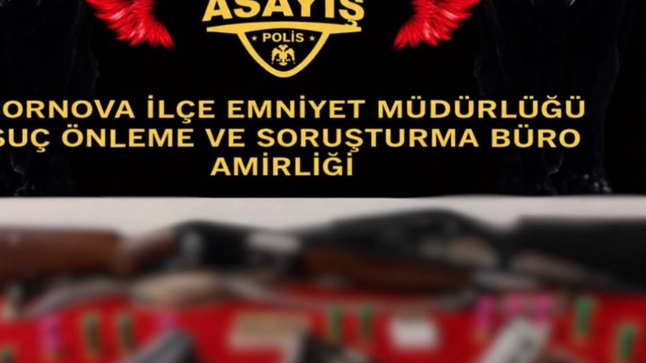 Bornova’da kaçak silah operasyonu: 2 gözaltı