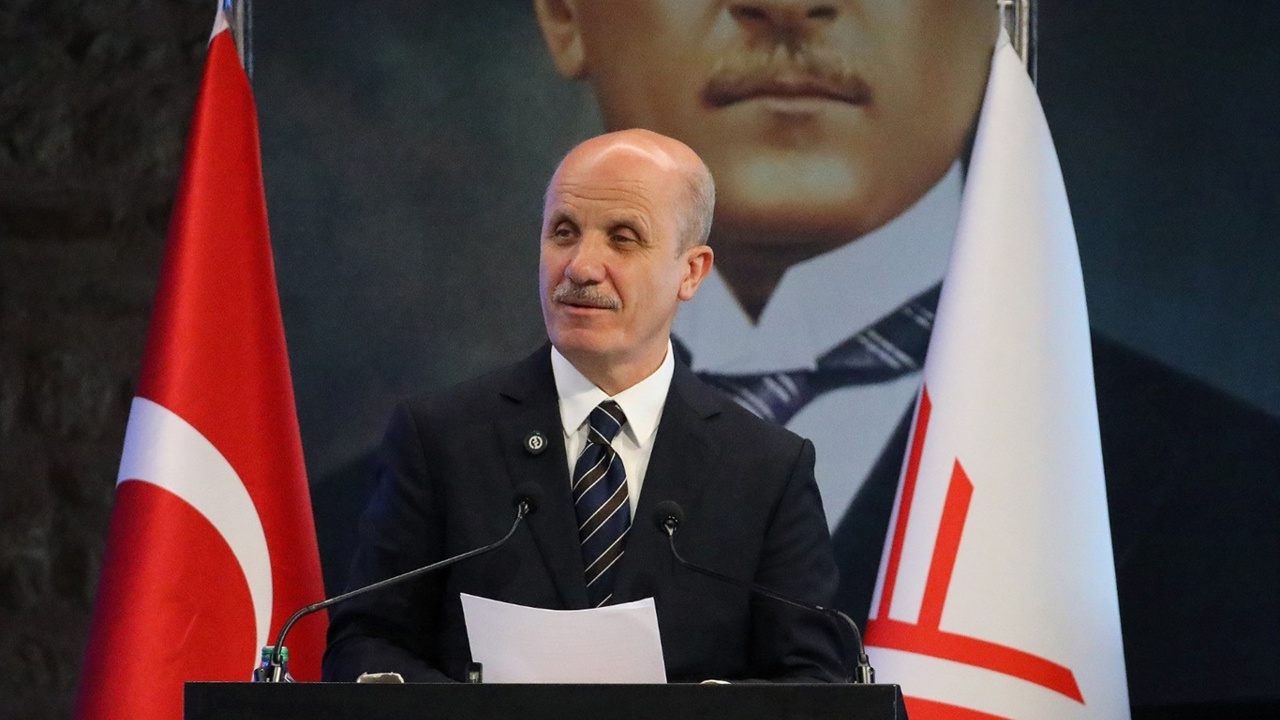 YÖK Başkanı Özvar’ın üniversitelere yapay zekâ eğitimi çağrısı