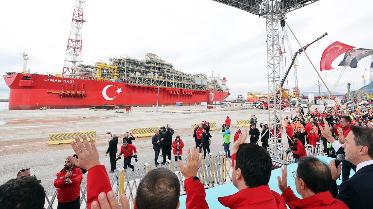 Osman Gazi, Sakarya Gaz Sahası’na uğurlandı