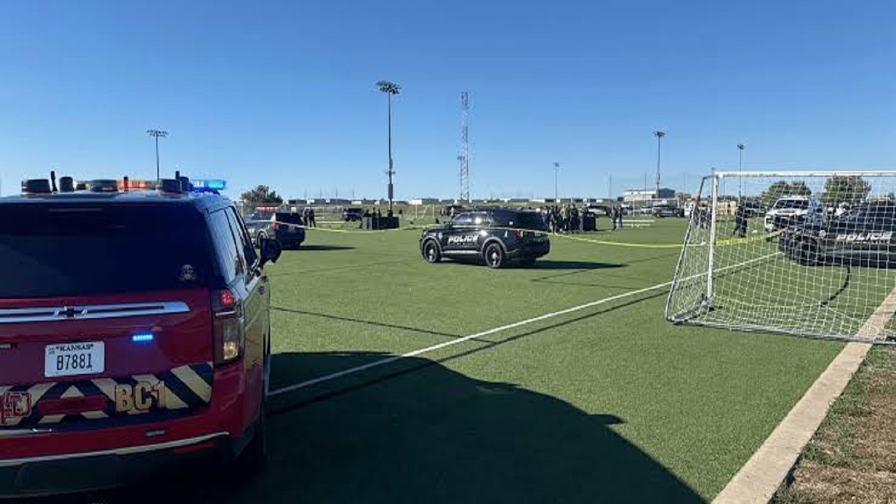 ABD'de araç futbol sahasına daldı: 2 ölü, çok sayıda yaralı