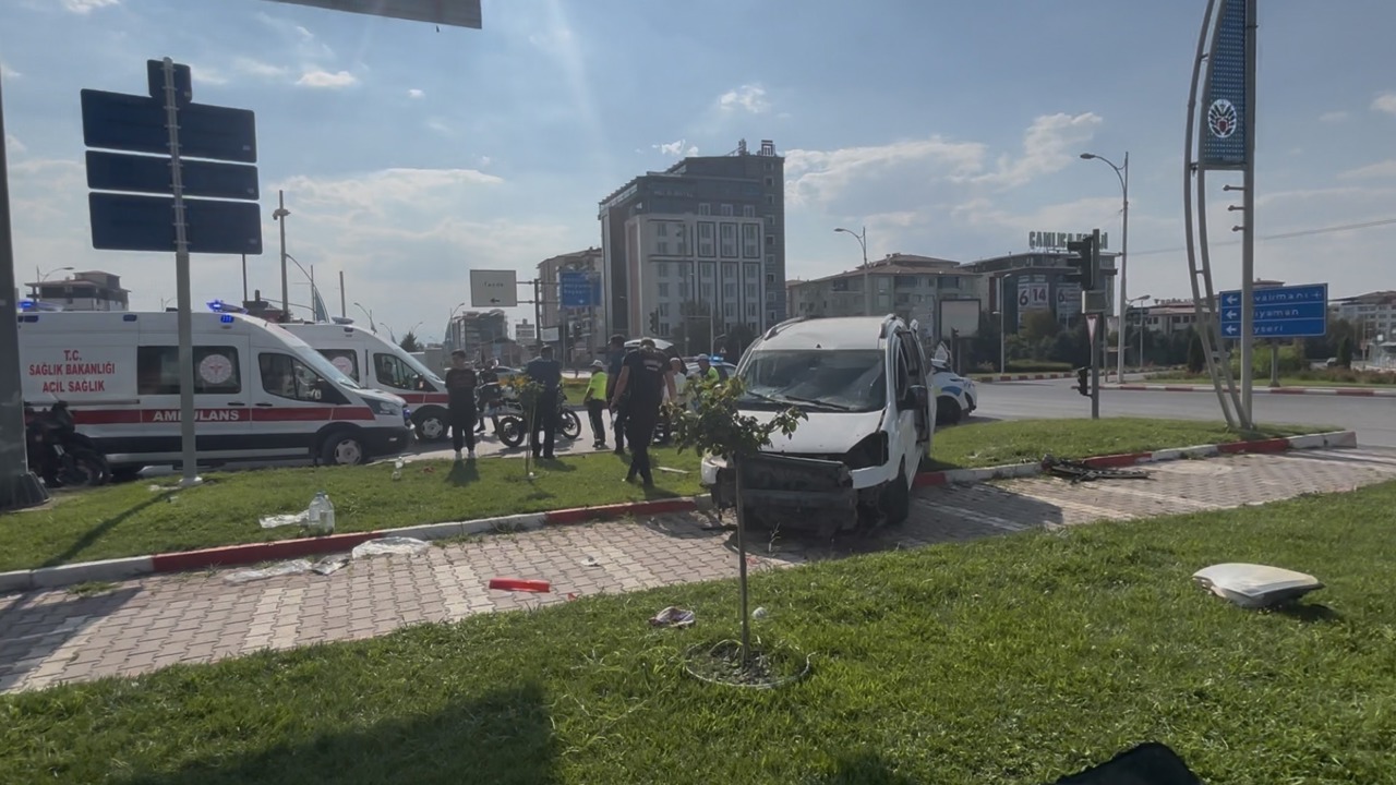Malatya’da İki Ayrı Kaza: 5 Kişi Yaralandı