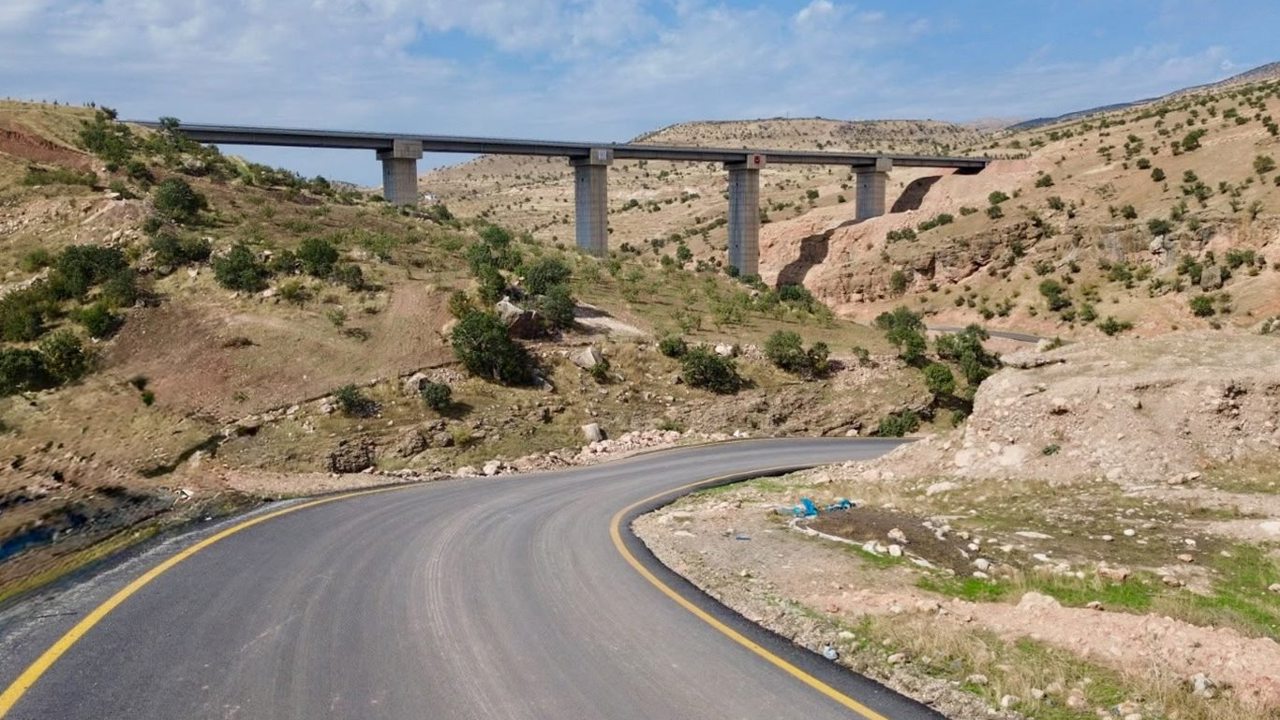 Siirt’te 17 kilometrelik grup yolu asfaltlandı