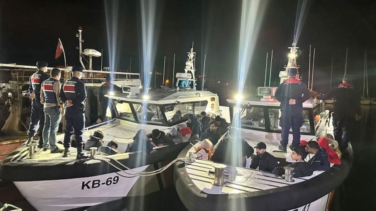İzmir'de 105 düzensiz göçmen yakalandı
