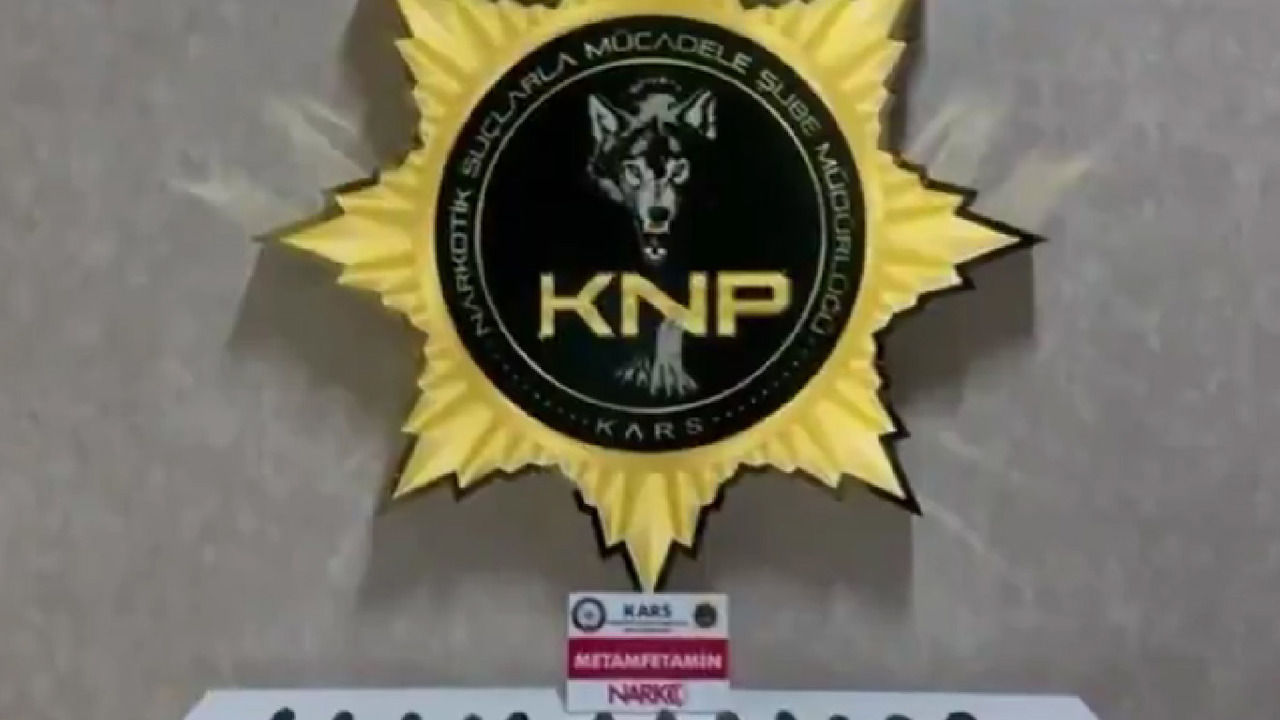 Kars’ta uyuşturucu kuryesi 2 İranlı tutuklandı