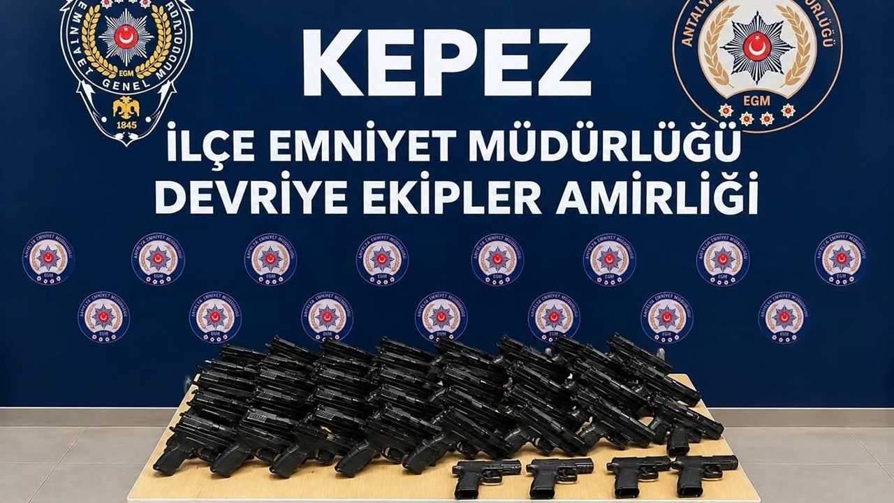 Antalya’da kaçak silah operasyonu