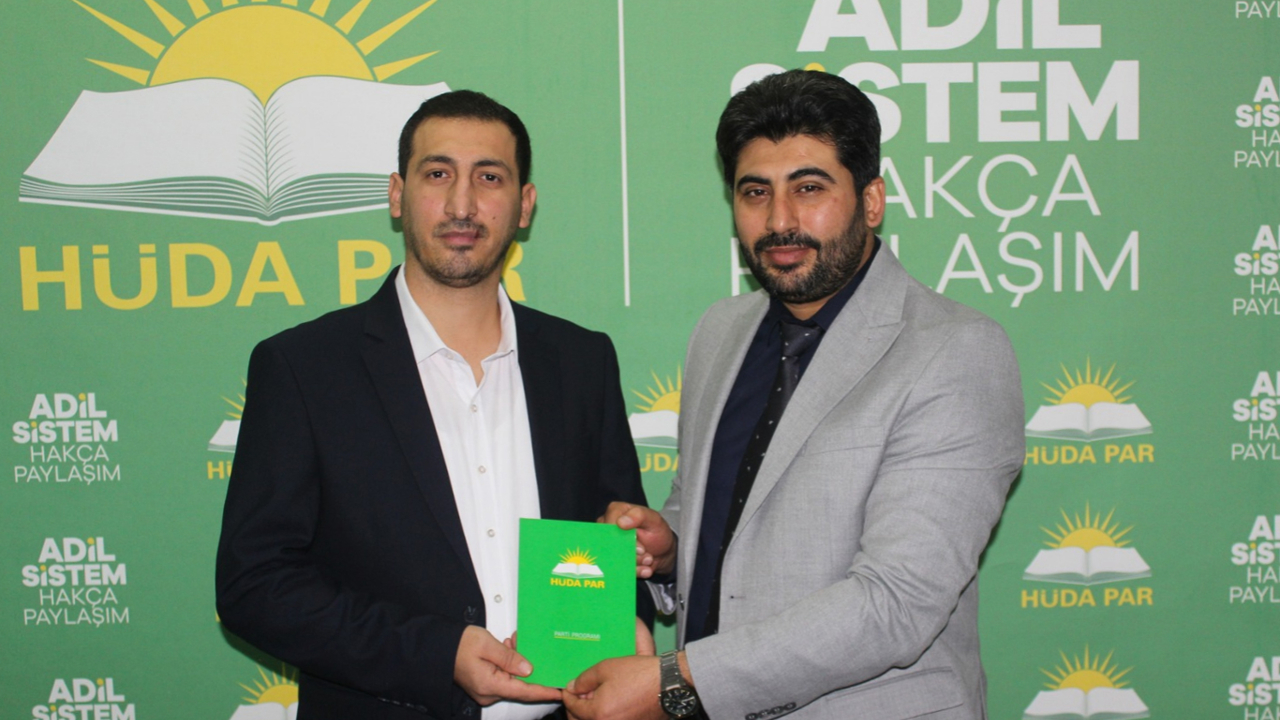 HÜDA PAR Mersin Gençlik Kollarında bayrak değişimi