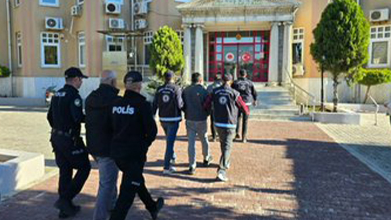 Aydın’da 25 düzensiz göçmen yakalandı: 3 organizatör tutuklandı