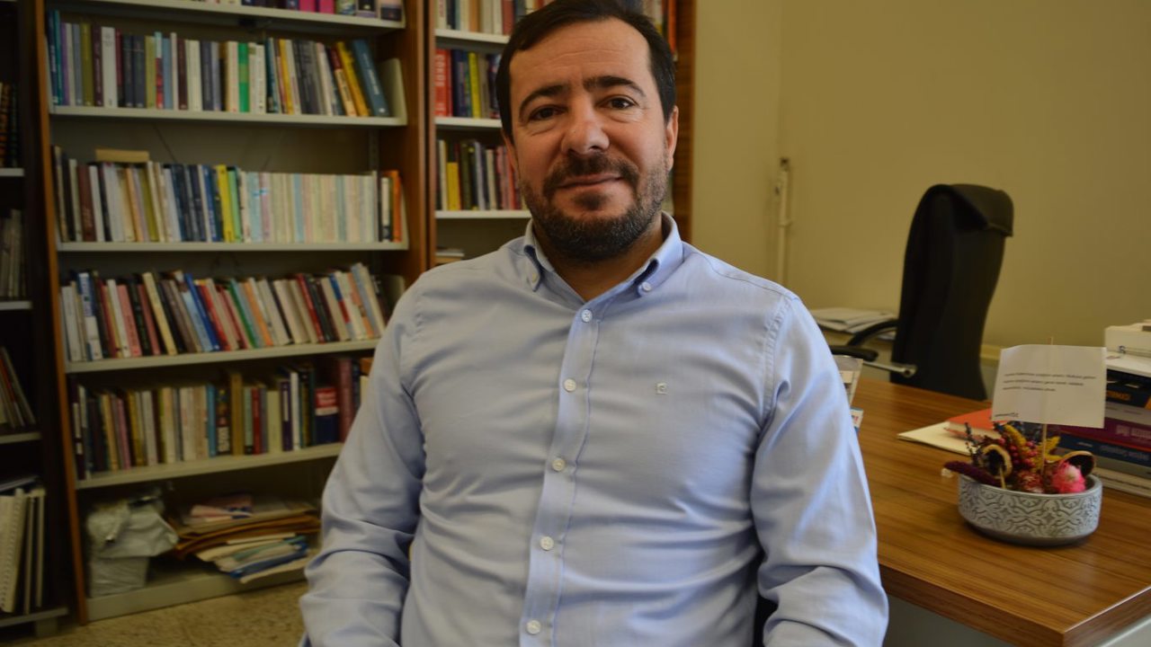 Sosyolog Tan: Batı'nın geçmişte yaptıkları bumerang gibi kendisine döndü