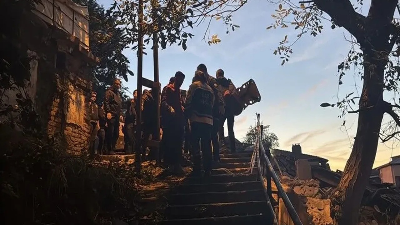 Zonguldak’ta bina çöktü: Enkazdan 1 kişi kurtarıldı