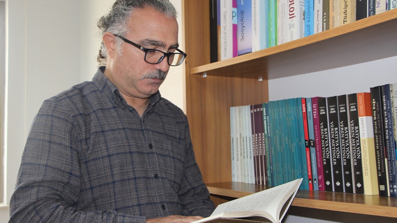 Kimler, neden ve niçin tarikatları hedef alıyor?
