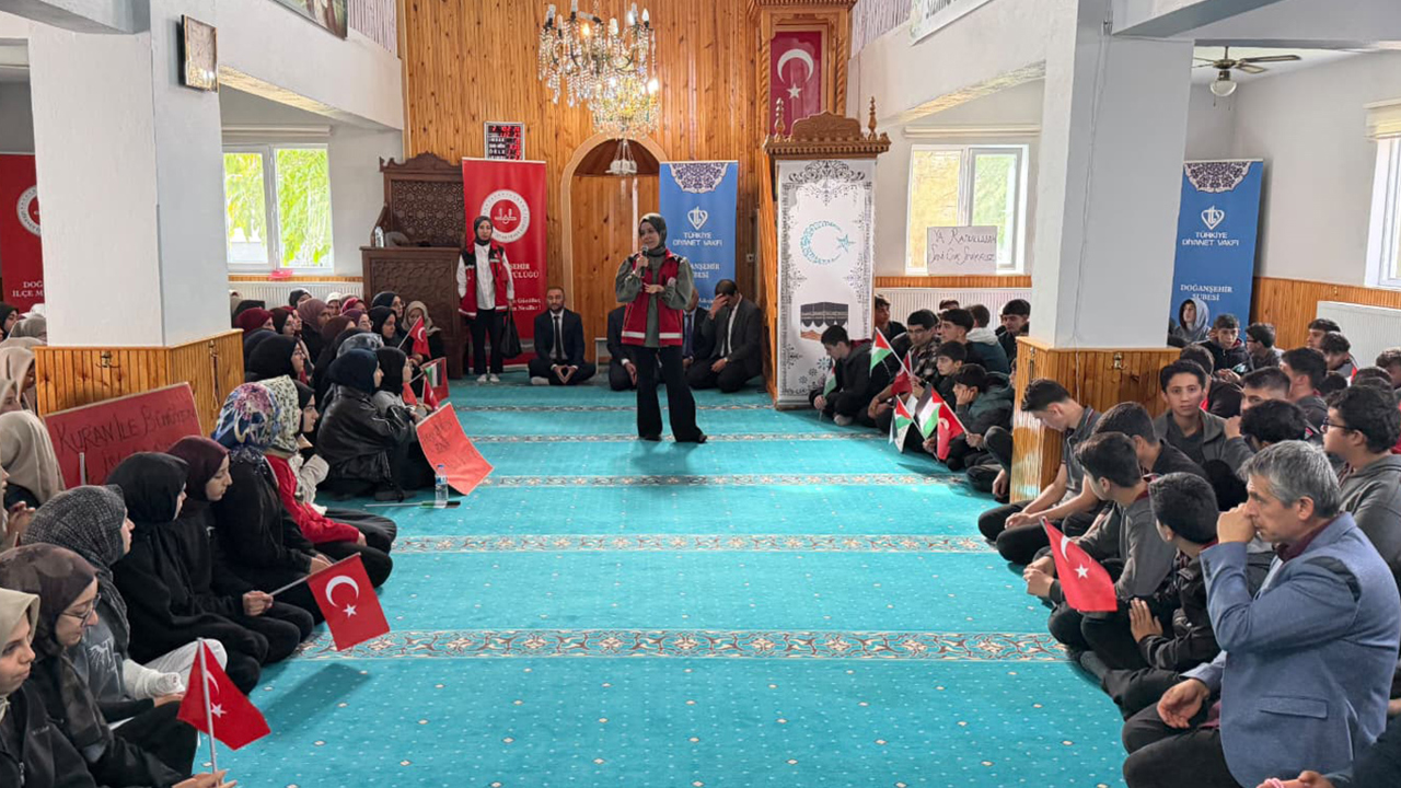 Öğrenciler camide değerleriyle buluştu