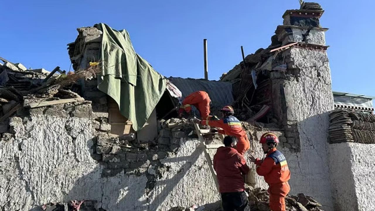 Tibet'te 7 büyüklüğünde deprem: En az 16 ölü, 46 yaralı