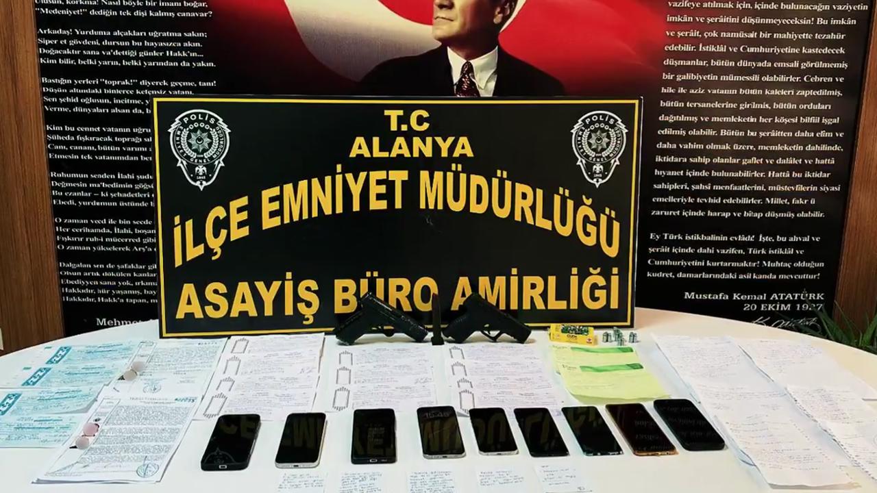 Alanya’da silah tehdidiyle milyonlarca euroluk senet imzalatan 6 kişi tutuklandı