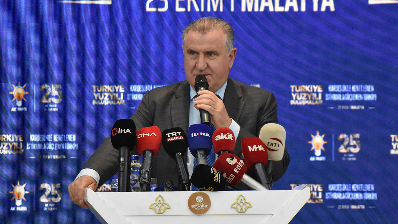 Bakan Bak Bizim en büyük sorunlarımızdan bir tanesi bağımlılık