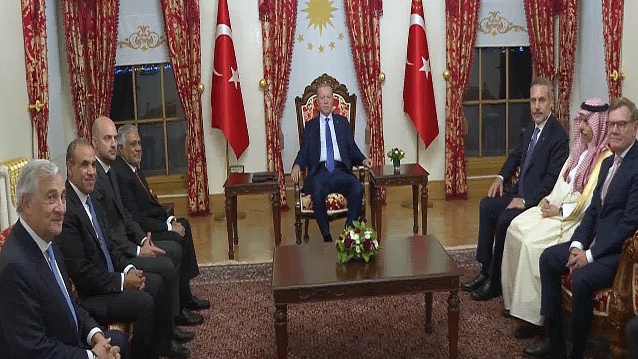 Cumhurbaşkanı Erdoğan İstanbul’da dışişleri bakanlarını kabul etti 