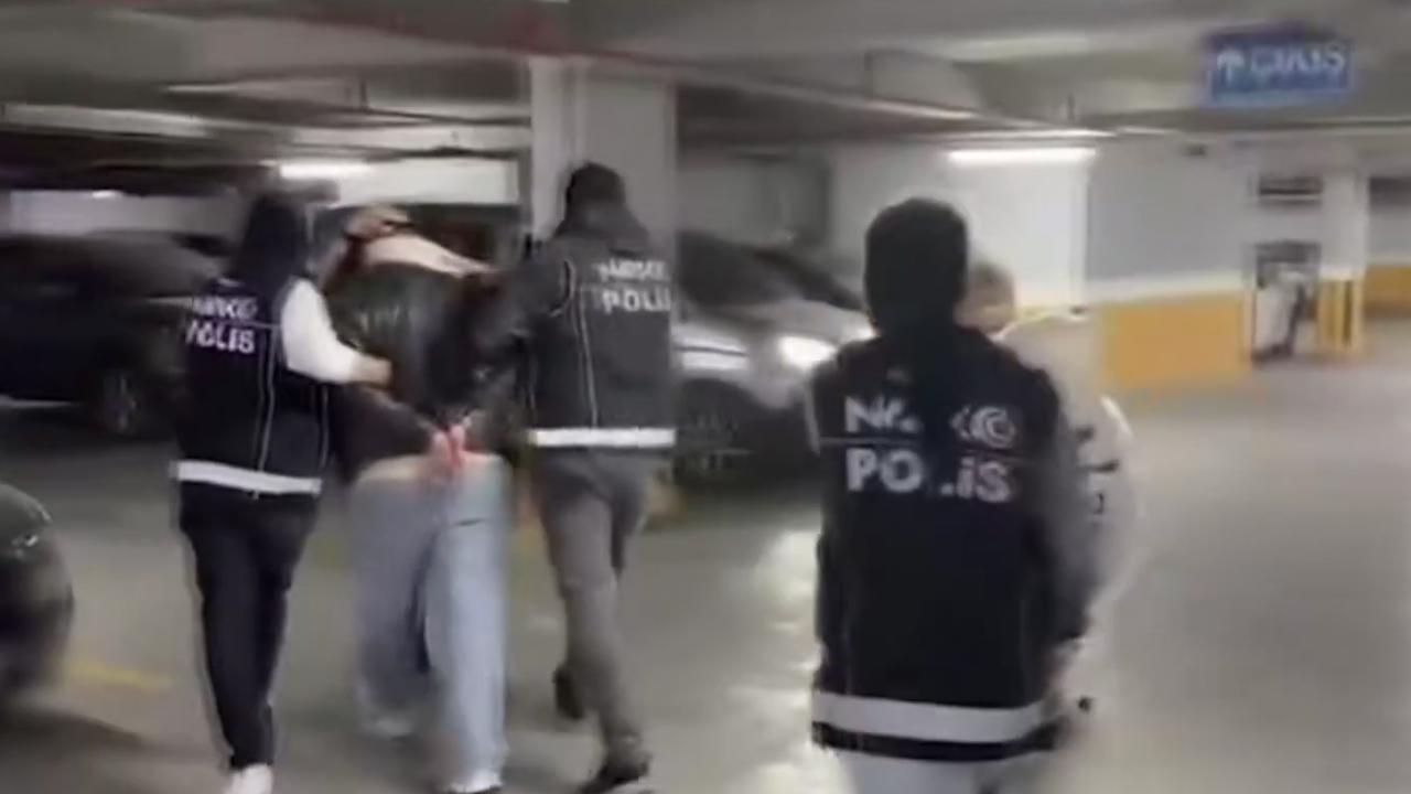 İstanbul’da uluslararası aranan 2 şüpheli yakalandı