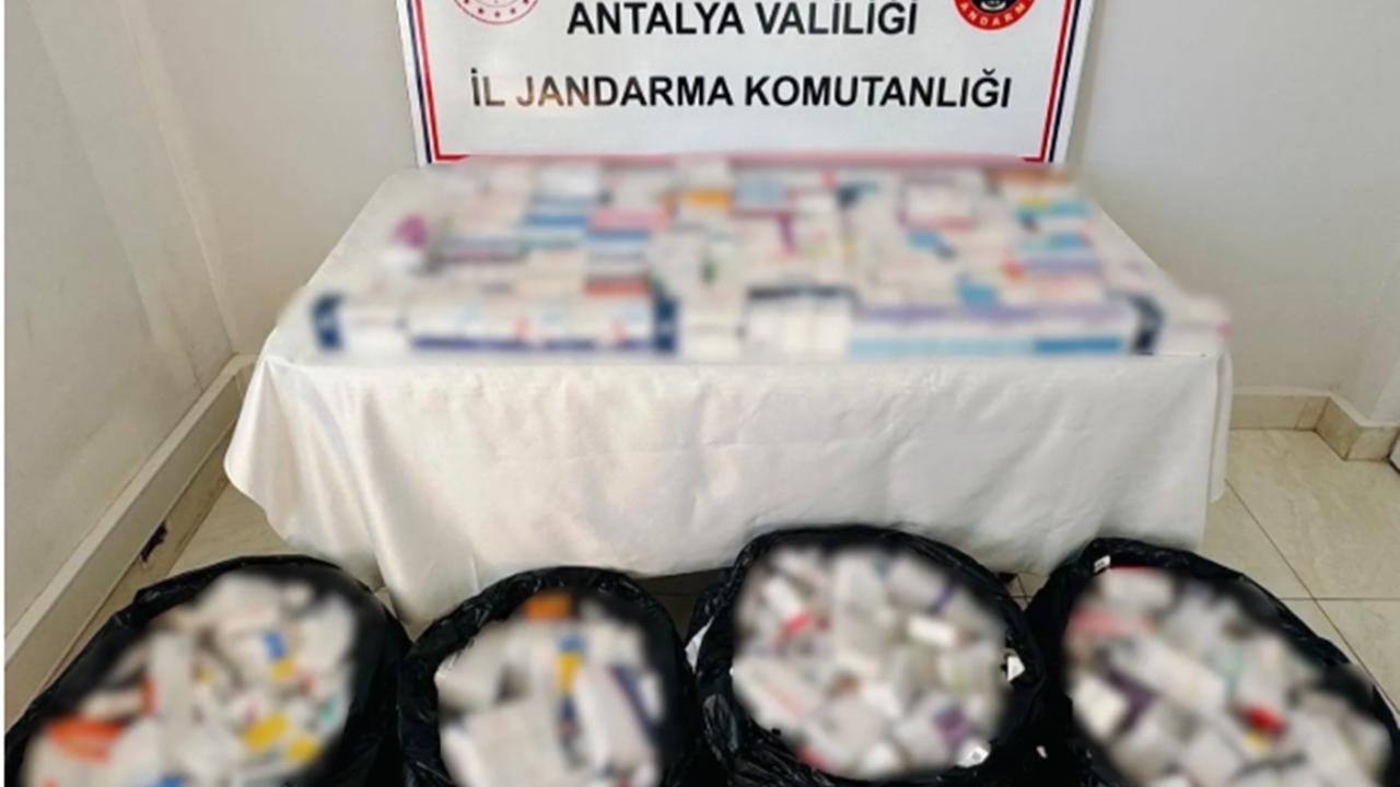 Antalya'da 22 bin sentetik hap ele geçirildi: 5 gözaltı