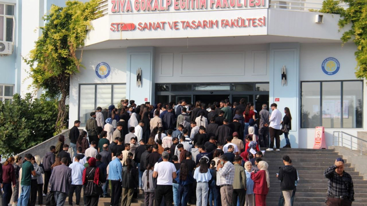 Diyarbakır’da KPSS ortaöğretim sınavı başladı