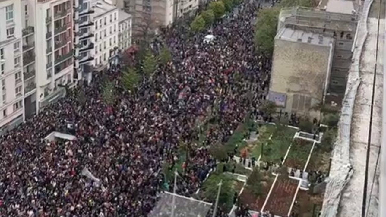 Fransa'daki protestolarda 1300'den fazla gözaltı