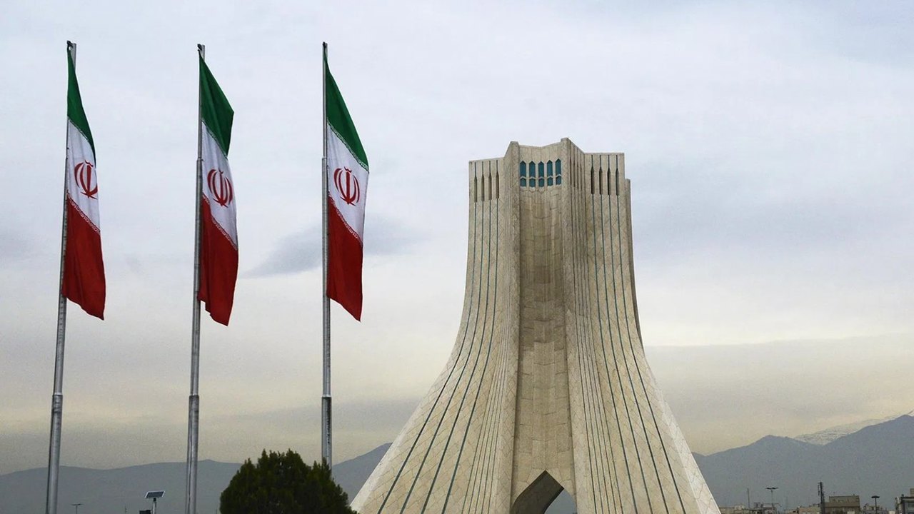 Katarlı arabulucular Tahran'a ulaştı