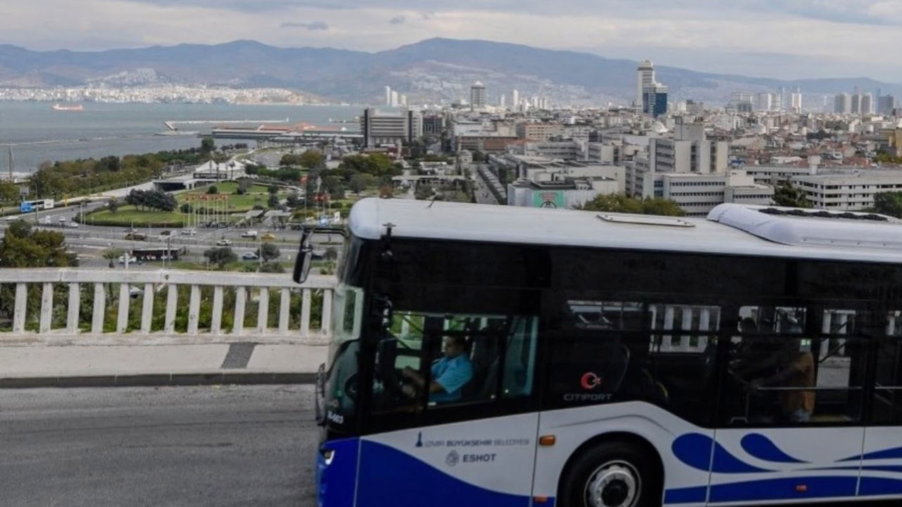 İzmir’de 29 Ekim’de toplu ulaşım ücretleri bir kuruş olacak