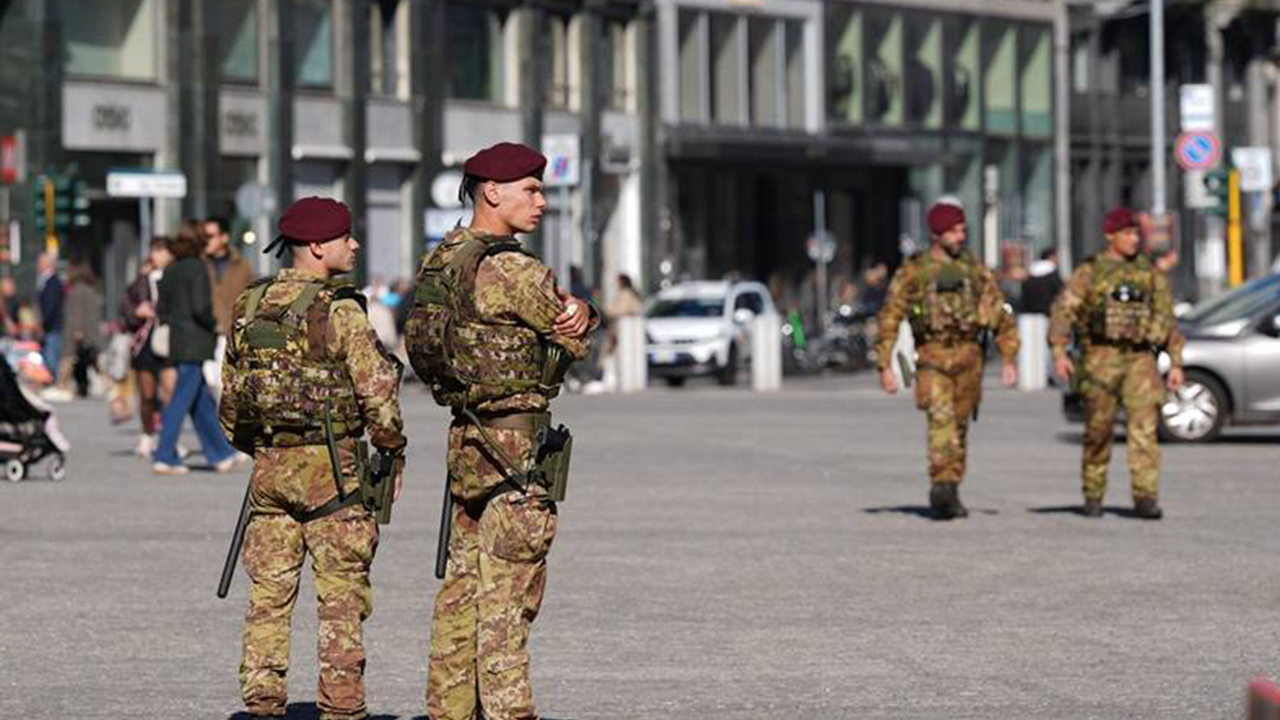 İtalya'da güvenlik önlemleri artırıldı: Milano sokaklarına asker konuşlandırıldı