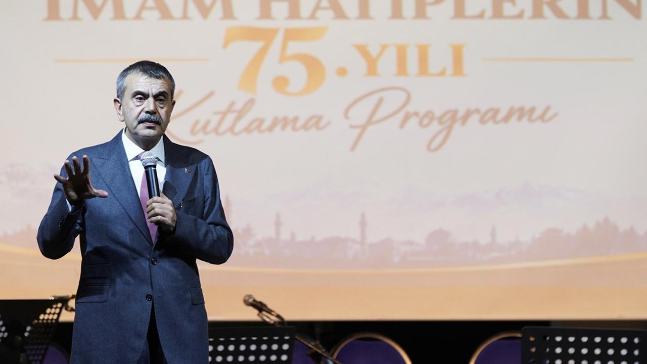 Bakan Tekin: İmam hatiplerden uluslararası projelerde derece yapan öğrenciler çıkıyor
