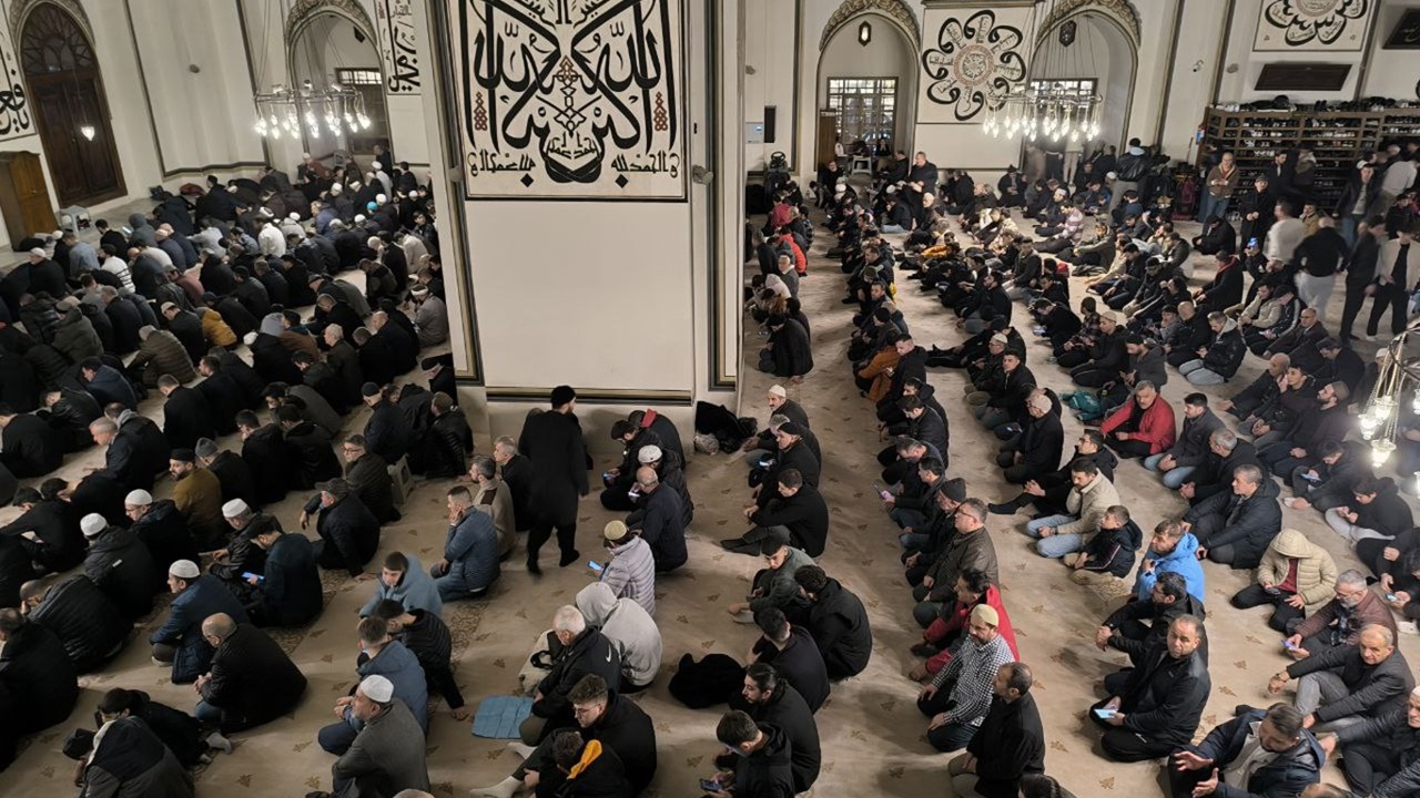 Bursa’da sabah namazı saatlerine düzenleme