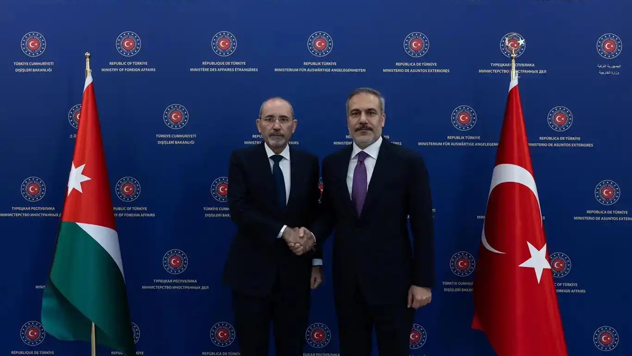 Bakan Fidan Ürdünlü mevkidaşı Safadi ile görüştü