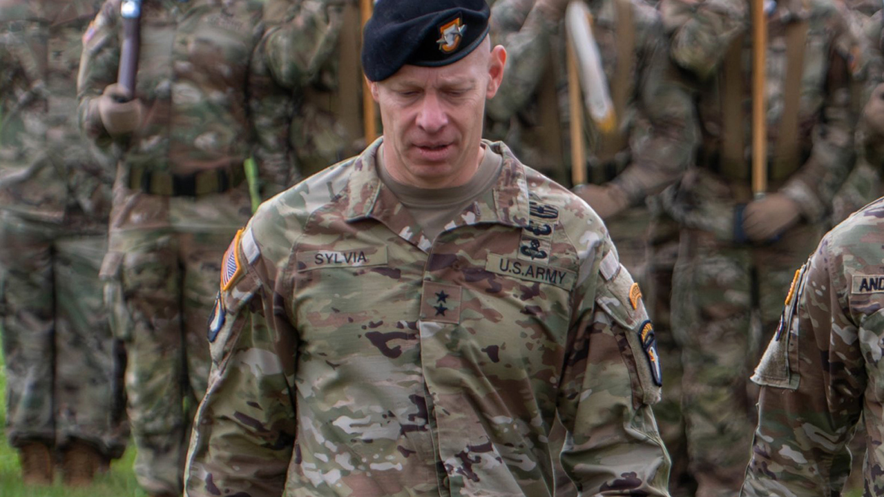 Pentagon'da, İran'a yeni saldırıyı hazırlayan isim neden kovuldu?