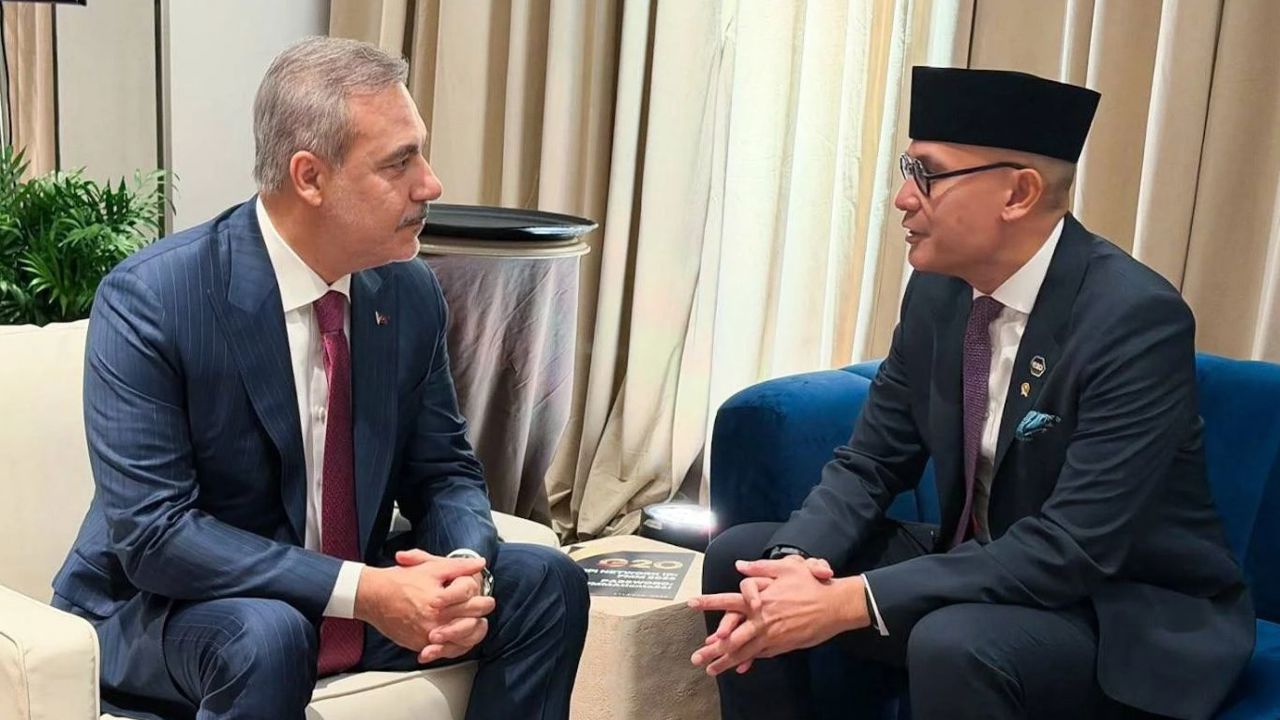 Bakan Fidan, Endonezyalı mevkidaşı Nasir ile görüştü