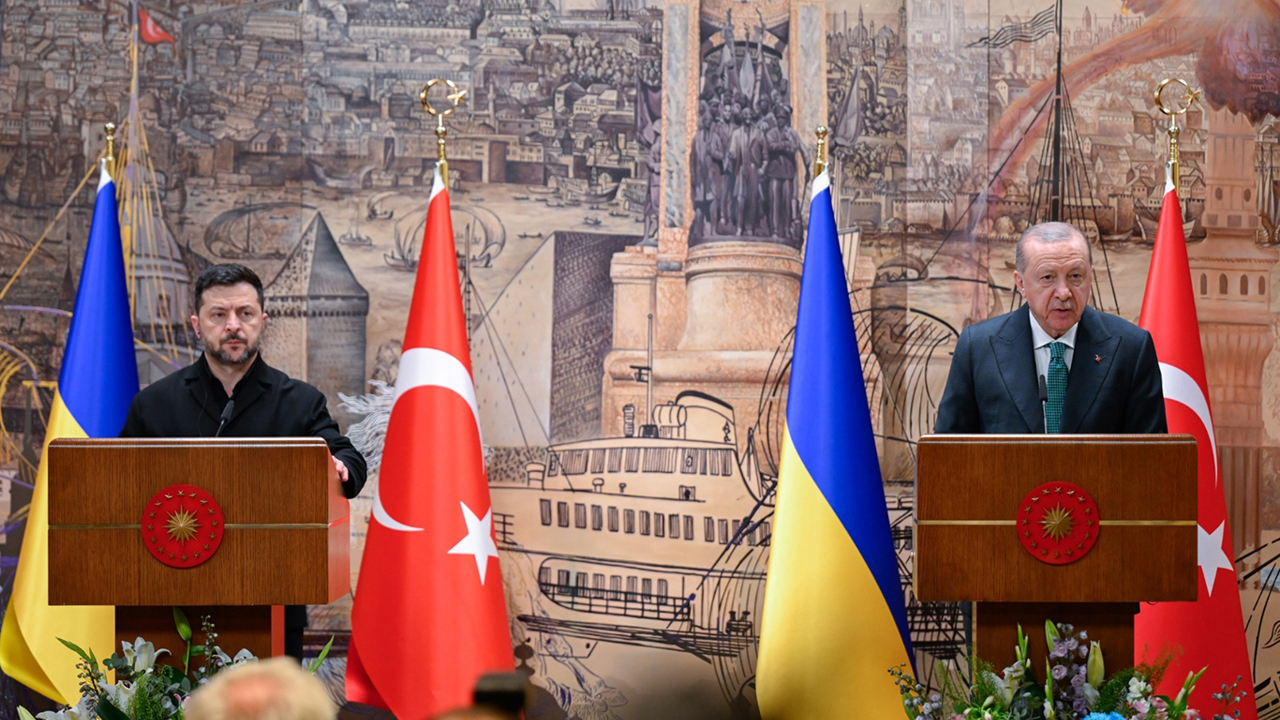 Cumhurbaşkanı Erdoğan: Barışa giden yolda elimizden gelen gayreti göstermeye hazırız