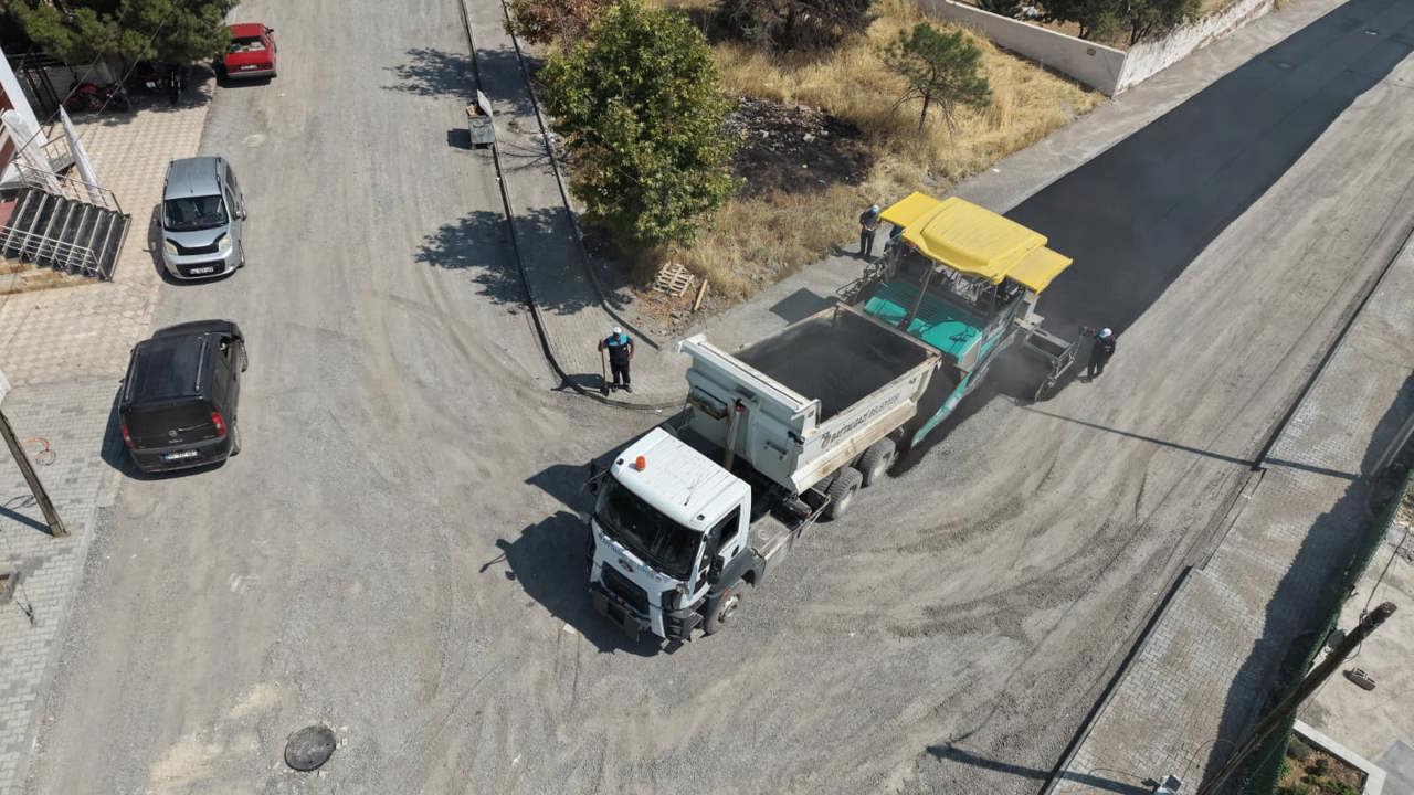 Battalgazi’de Yollar Asfaltla Yenileniyor