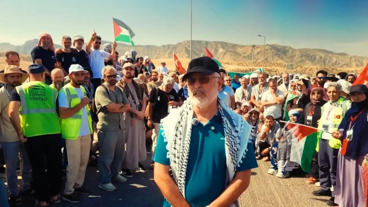 Filistin Konvoyu İbrahim Halil Sınır Kapısı’nda: İzin Çıkana Kadar Oturma Eylemi